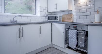 Pharmacy Court - 2 Bed - Saundersfoot