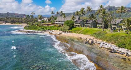Summer Deal Oceanfront Kapaa Condo with Pool and Glass Wall Views