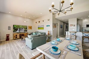 Smart TV, stereo - Hale Awa'puhi 1-C Oceanfront Luxury 2 BR w/ AC and Private Beach Access (Kapaa)