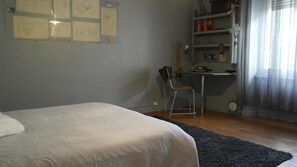 2 habitaciones, escritorio, wifi gratis y ropa de cama