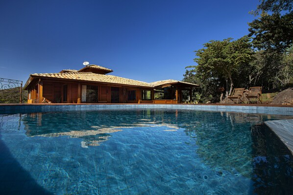 Casa dos Ipes | Terrace/patio