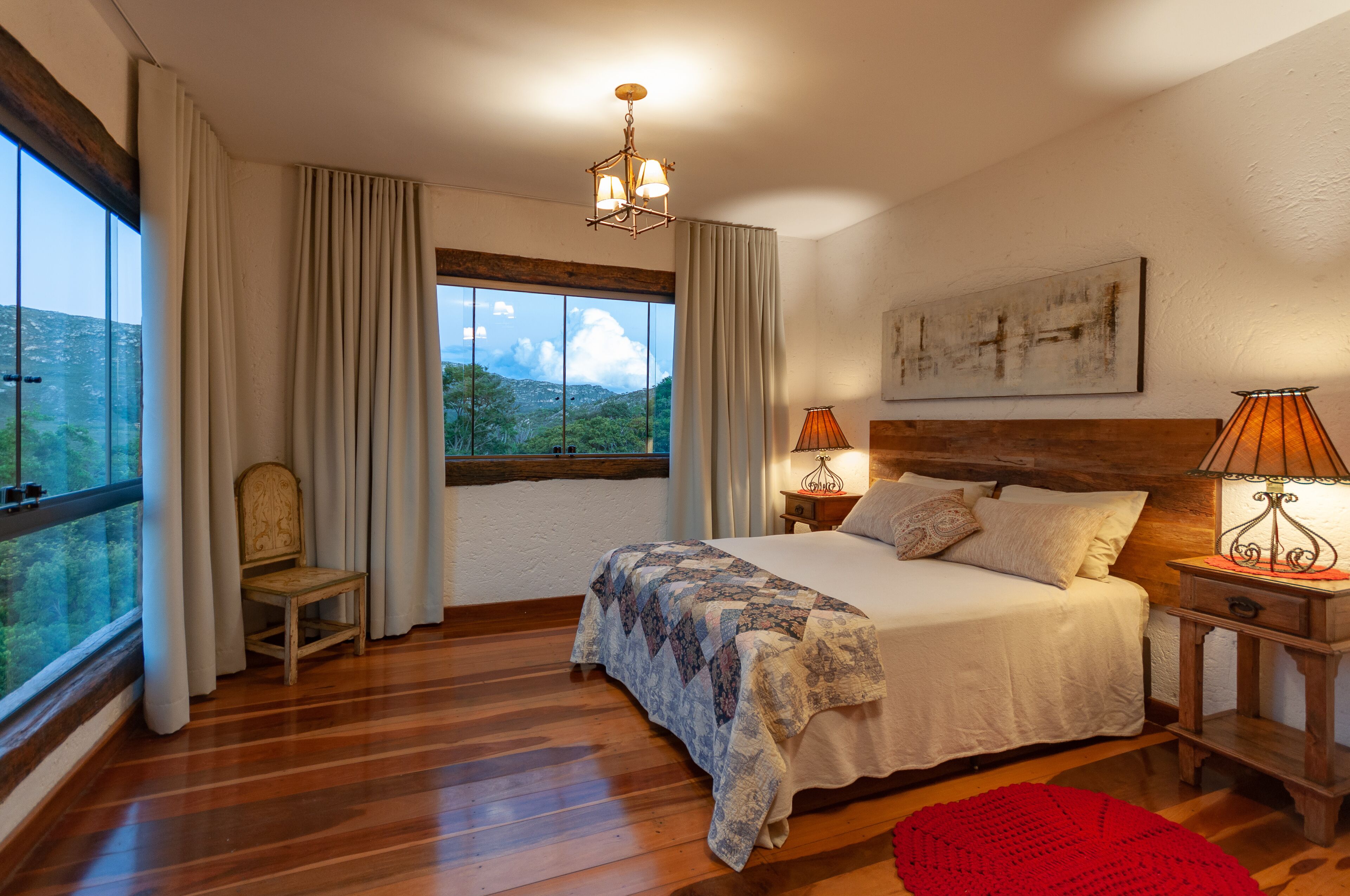 Casa Jatoba | Egyptian cotton sheets, premium bedding, pillow-top beds, free WiFi