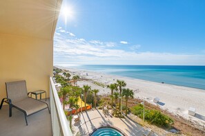 Property grounds - Direct gulf front 4th floor. king master, Wi-Fi (Panama City Beach)