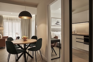 Superior Apartment | Dining room