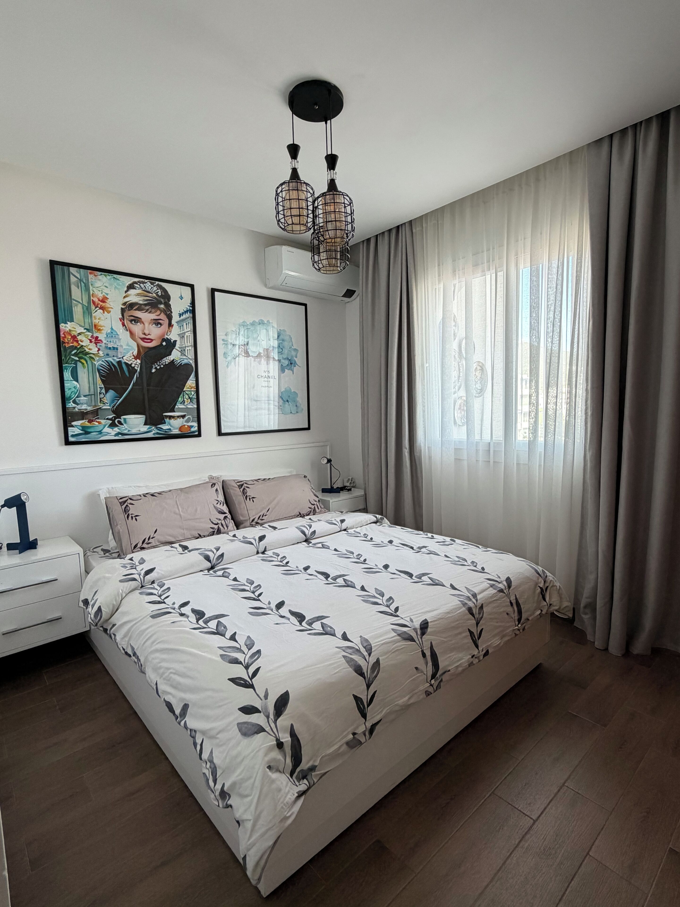 2 chambres, fer et planche à repasser, Wi-Fi gratuit, draps fournis