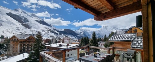 Chalet "Le Victoria" 8/10 people Private SPA in the heart of the Deux Alpes resort