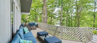 MCM Lakehouse - Direct Lake Access - Sleeps 8