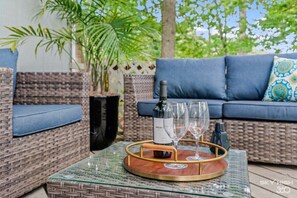 Property grounds - MCM Lakehouse - Direct Lake Access - Sleeps 8 (Rogers)