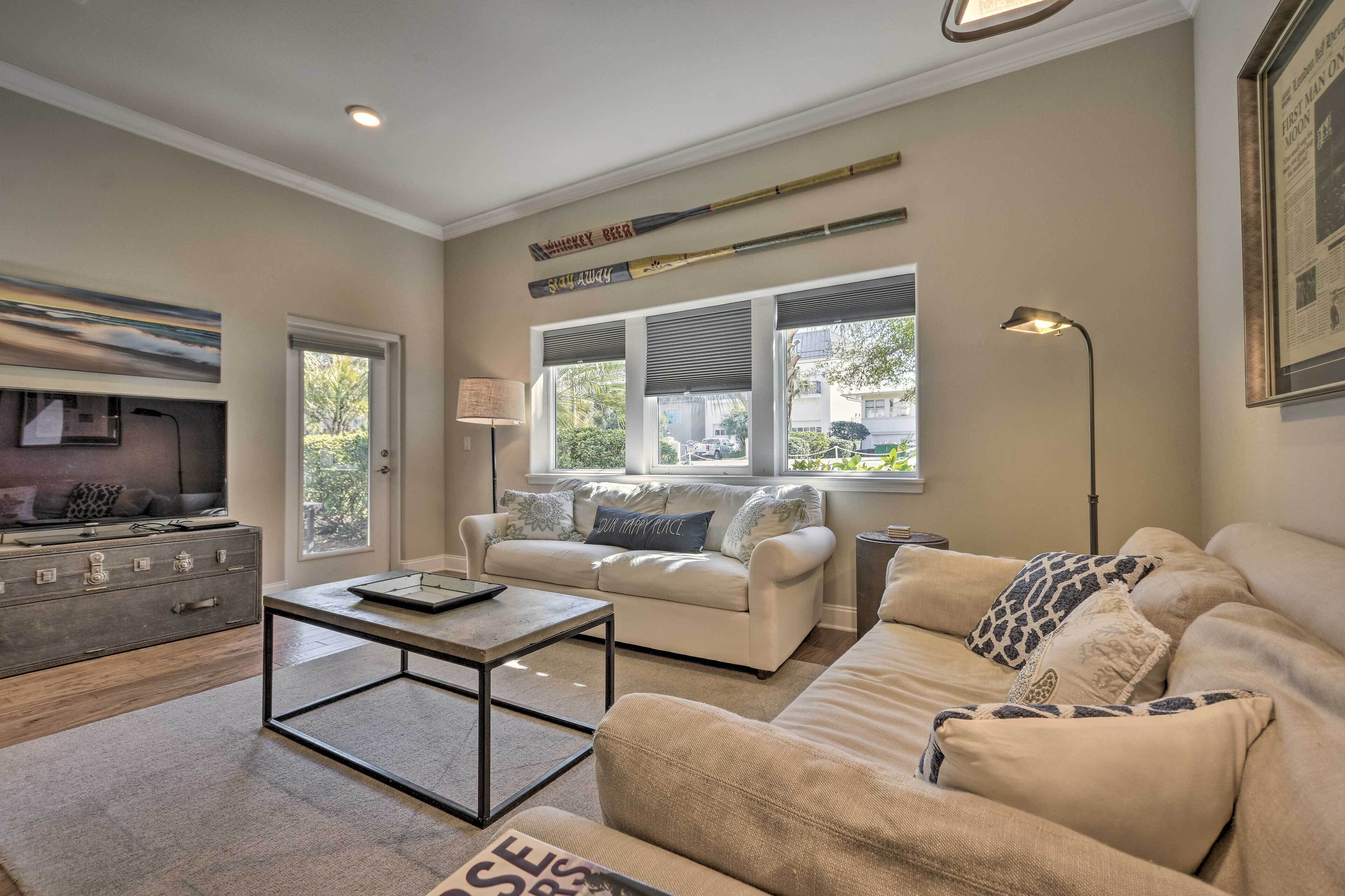 Miramar Beach Home: Patio, Pool, Walk to Gulf!