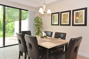 Residenza, 4 camere da letto | Ristoranti