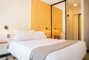 1 soverom, strykejern/-brett, wi-fi og sengetøy