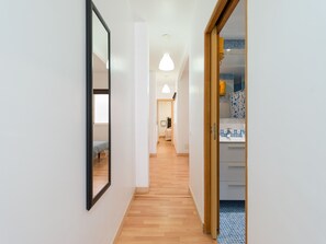 1 chambre, fer et planche à repasser, Wi-Fi gratuit, draps fournis