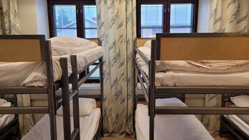 Dortoir Partagé | Draps fournis, accÚs pour personnes à mobilité réduite