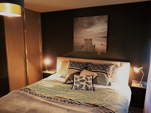 3 chambres, bureau, fer et planche à repasser, Wi-Fi gratuit