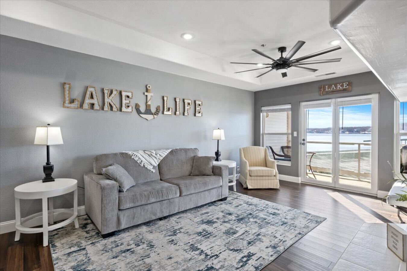 Waterfront Condo - 2 Pools, Tennis, & Location!