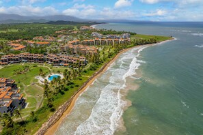 Na praia, toalhas de praia 