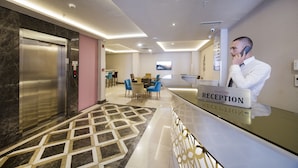 Reception - The Meretto Hotel Laleli (Istanbul)