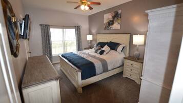 6 chambres, bureau, fer et planche Ă repasser, lit parapluie