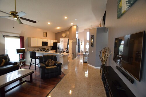 LAKESIDE VILLA, large remodelled 6 Bed villa overlooking a lake, total luxury