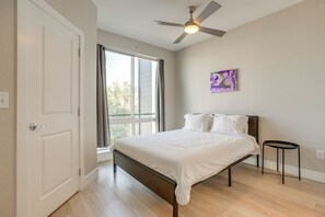 3 chambres, bureau, accès Internet, draps fournis
