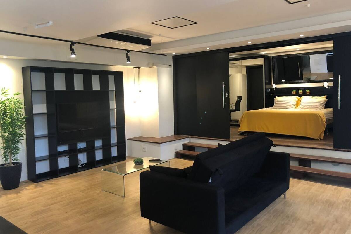Apartment | Laptop workspace, iron/ironing board (on request), cribs (free)