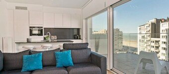 Huswell - New sea view apartment near the beach