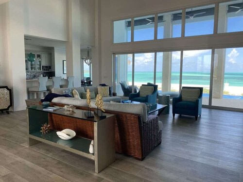 Treasure Cay’s Ultimate Oceanfront Estate Home