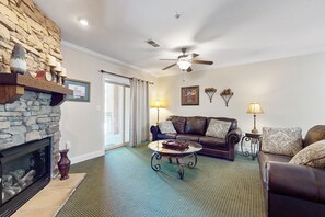 TV, fireplace