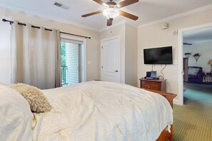 2 bedrooms, iron/ironing board, internet, bed sheets