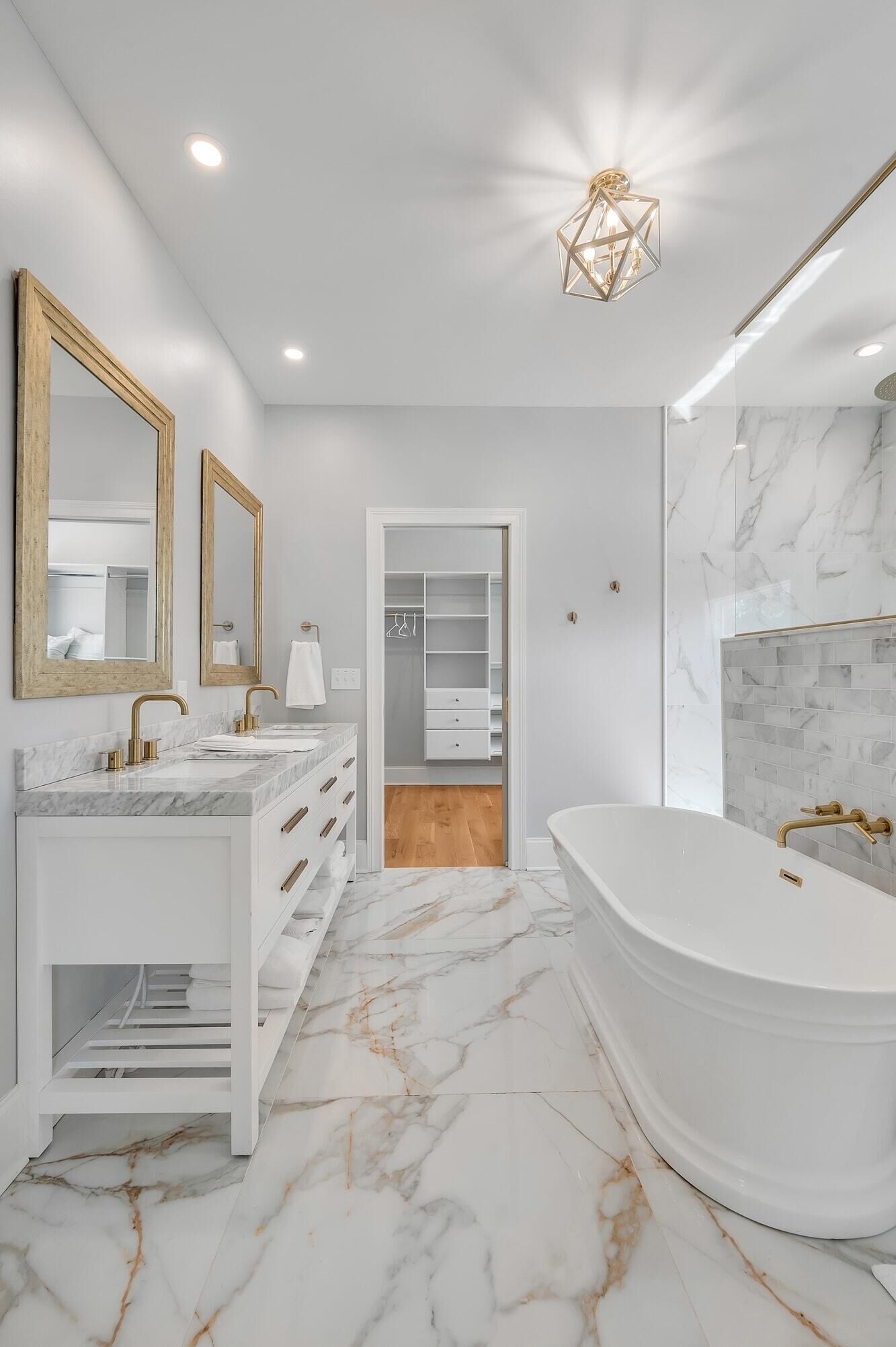 Luxury Home | Hot Tub | Game Room | Downtown |  Patio & Firepit