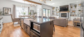 Golf Simulator | Hot Tub | Game Room | Downtown |  Patio & Firepit