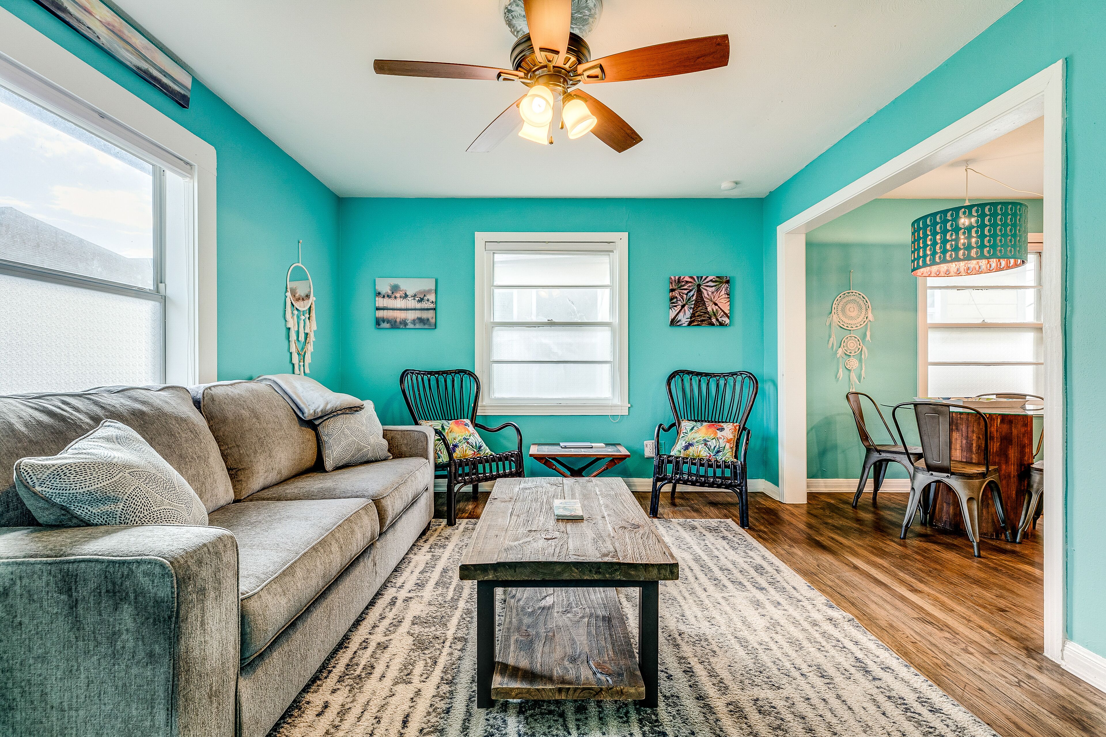 Colorful coastal home with fast WiFi & central AC - shared yard & washer/dryer