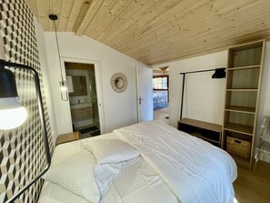 4 Schlafzimmer, Bügeleisen/Bügelbrett, kostenloses WLAN, Bettwäsche