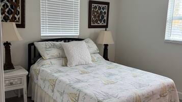 2 bedrooms, free WiFi, bed sheets