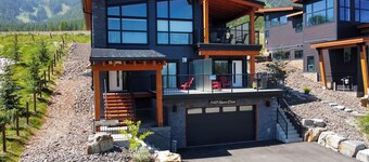 Ski In to your Hot Tub & Sauna