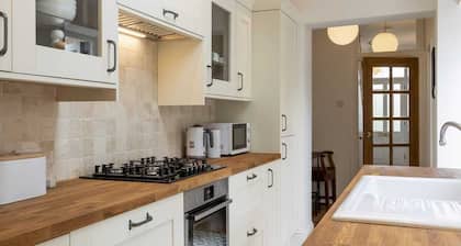 Norfolk House - Stamford