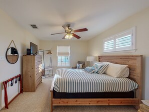 3 عدّة غرف نوم وواي فاي مجانًا وملاءات أسرّة