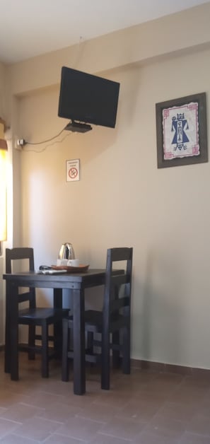 Basic Double Room | Wi-fi percuma 