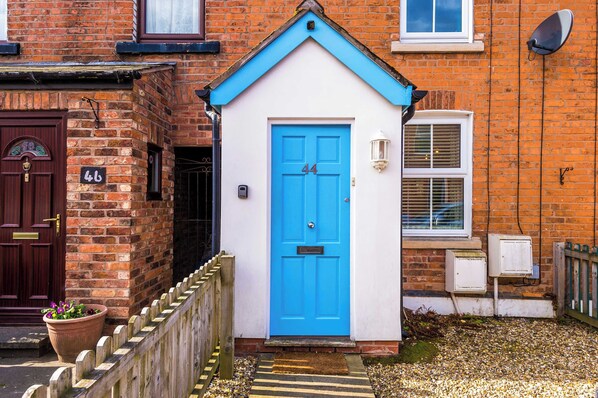 تفاصيل الفندق من الخارج