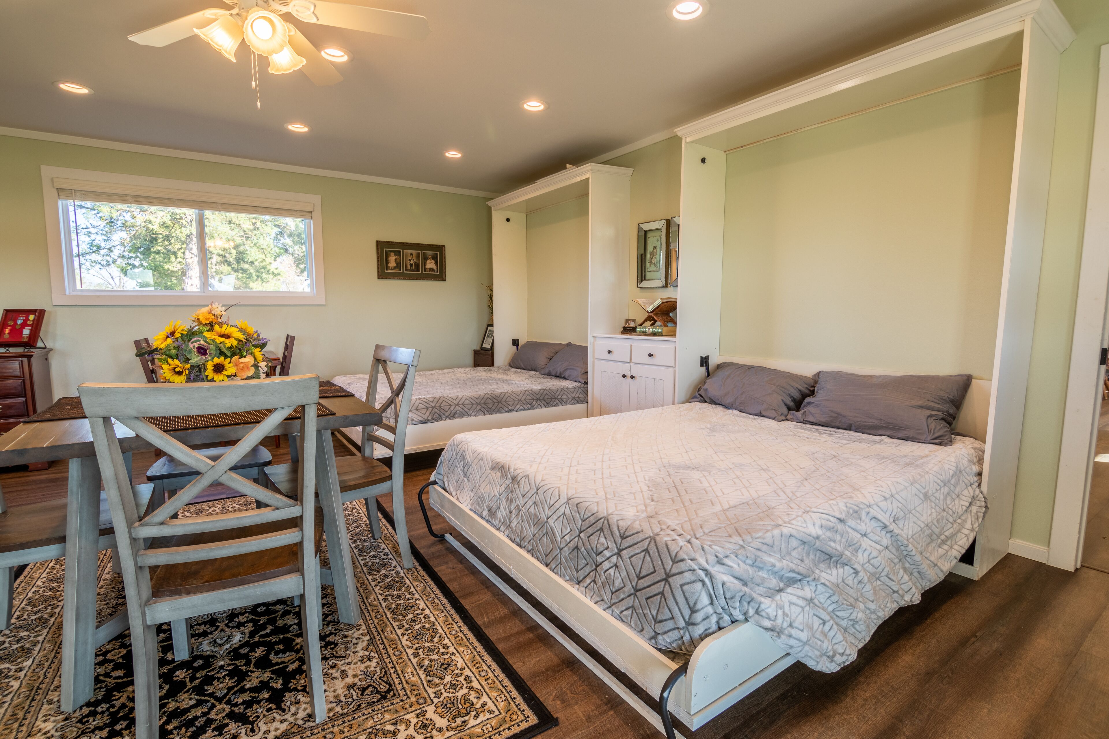 Relaxing piney woods barndominium on 75 acres.