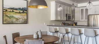 Middle Of Town Center, Luxury Two Bedroom Condo