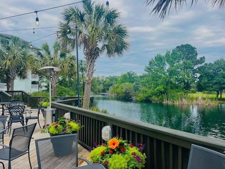 Terrace/patio. Pawleys Poolside at Litchfield Resort