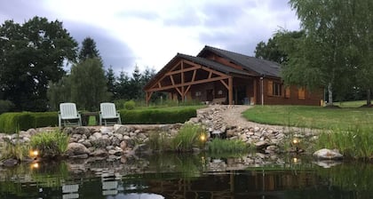 CHALET AU CALME / VILLE THERMALE ET PARC LE PAL