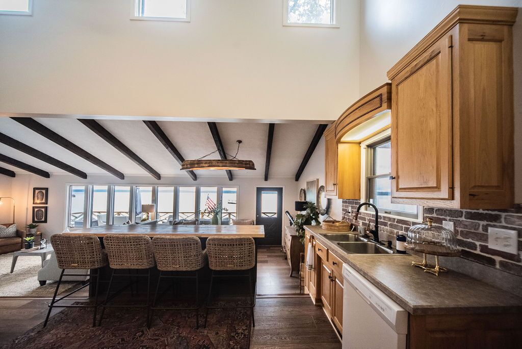 Million Dollar Views