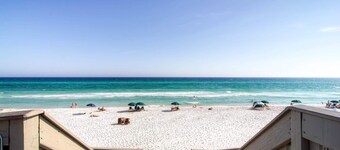 700yds 2 Beach~4 Bikes Included~Pool~Porch~Bramble Cottage