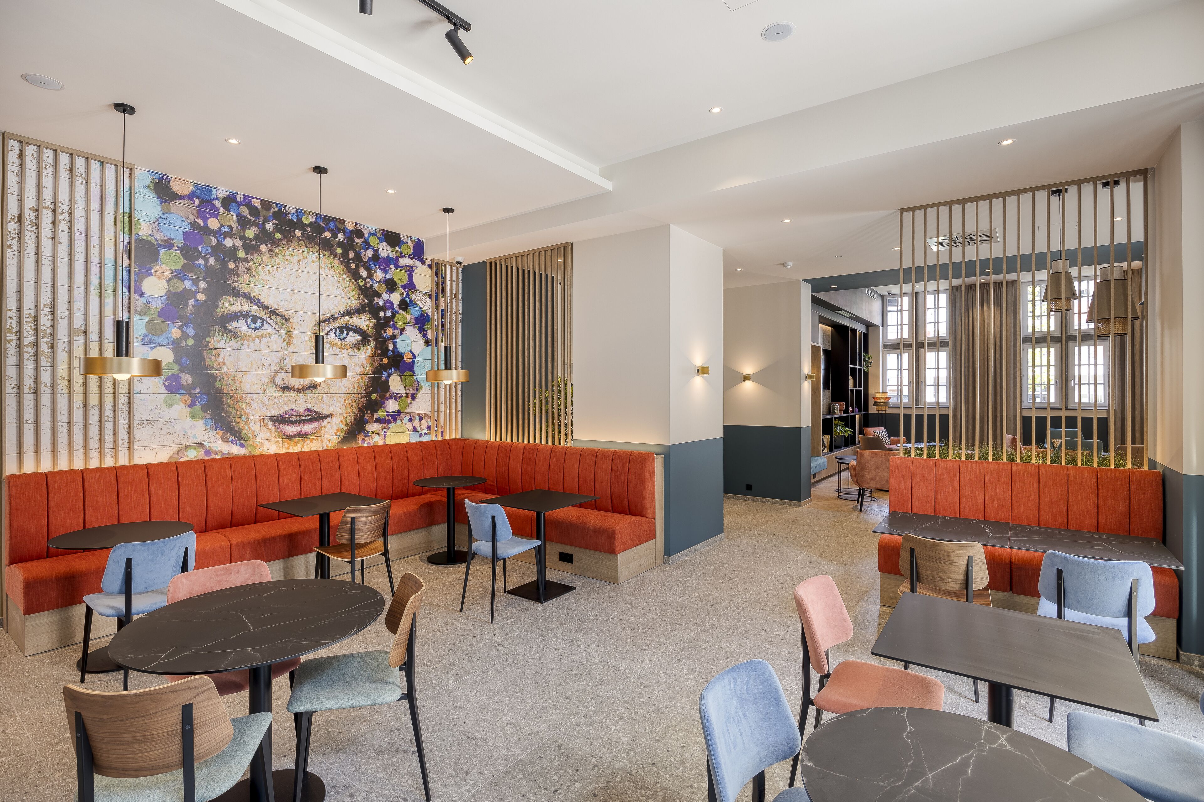 Daily buffet breakfast (EUR 17 per person)