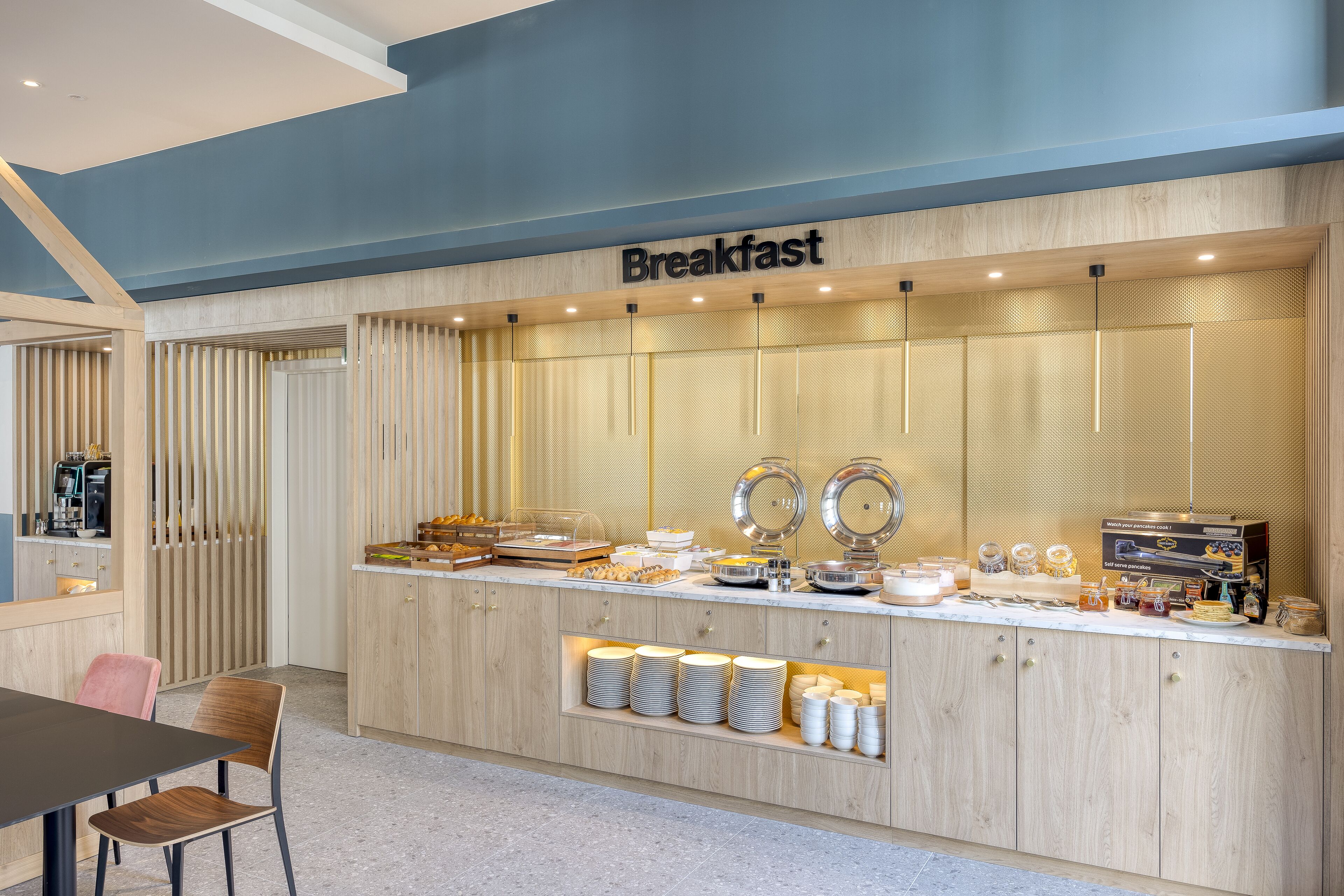 daily buffet breakfast (eur 17 per person)