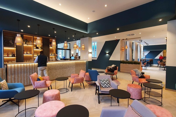 Bar (di hartanah)