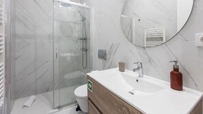 Hair dryer, towels, toilet paper