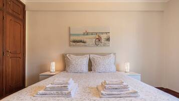 2 dormitorios, tabla de planchar con plancha, wifi gratis y ropa de cama